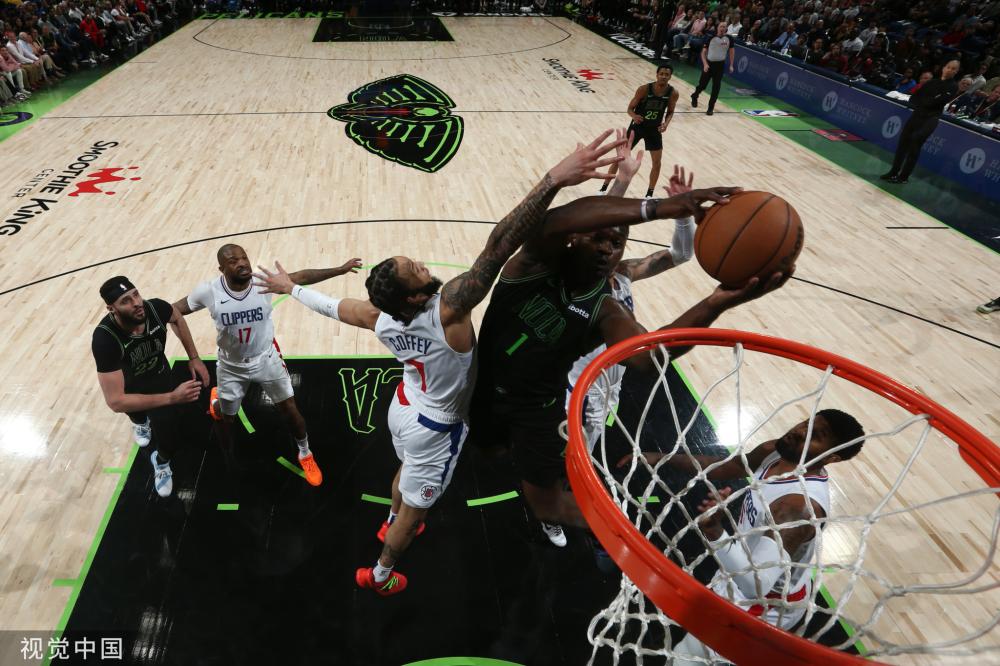 将吴艳妮领 将吴艳妮领