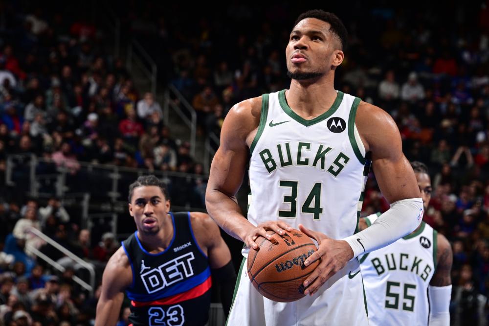 通过亚历山 通过亚历山