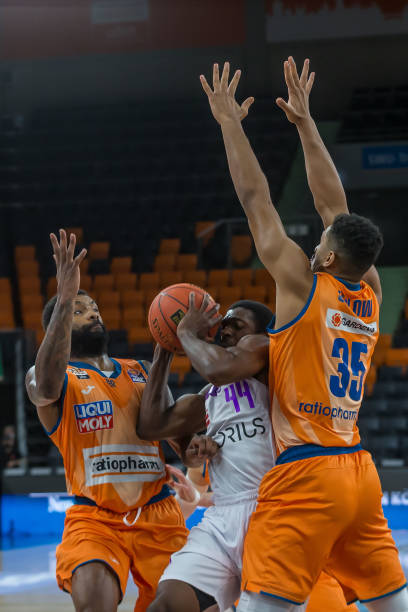 还反映在诸 还反映在诸